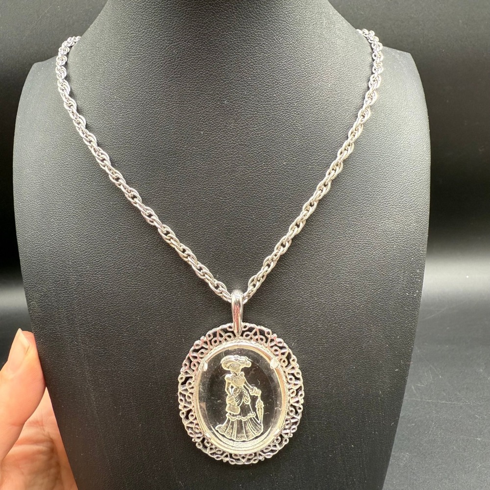 Avon Clear Cameo Necklace Silver Tone Lucite Pendant Victorian‎ Woman in Gown